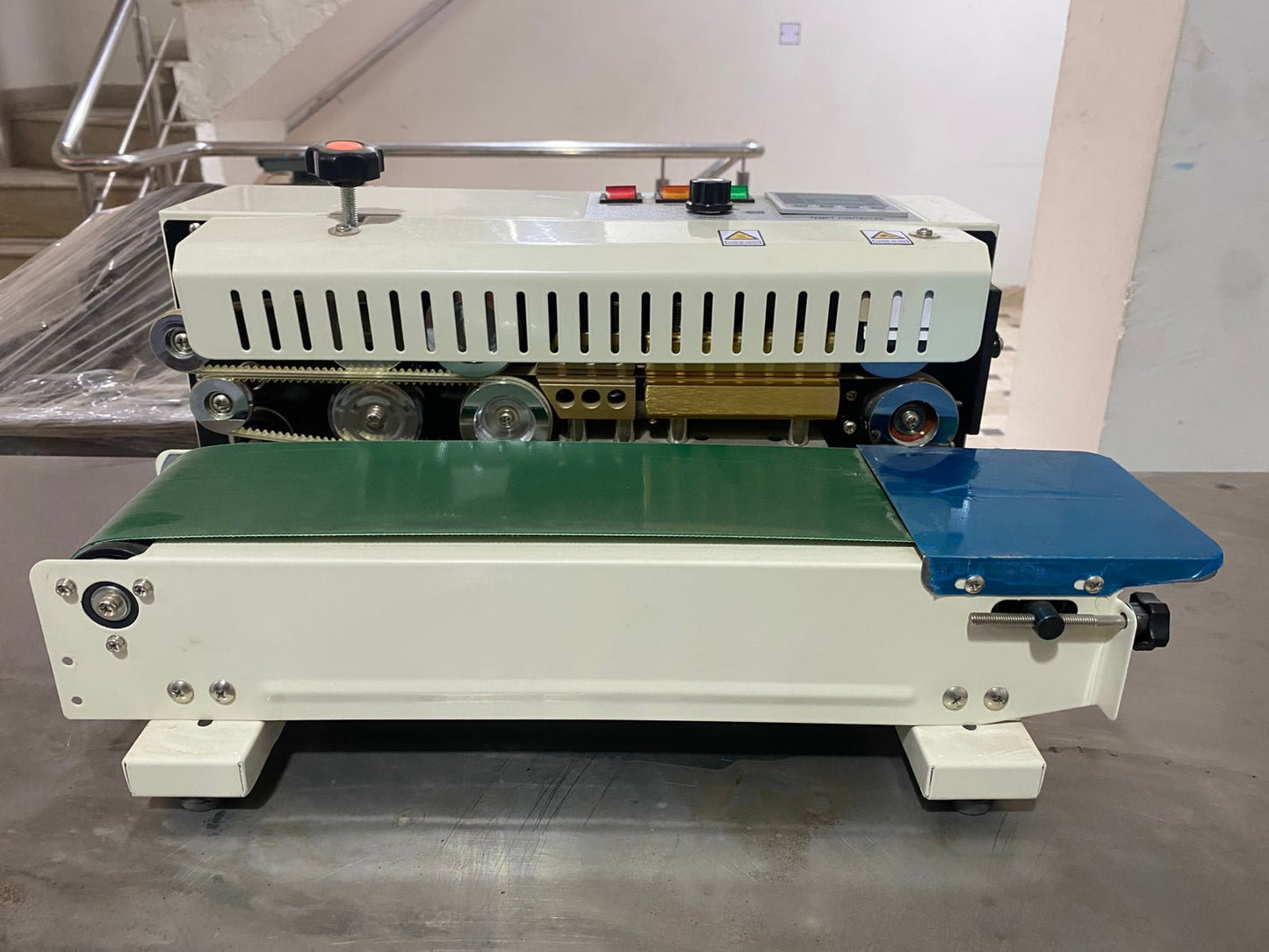 Continuous Sealer Machine (Single Phase)